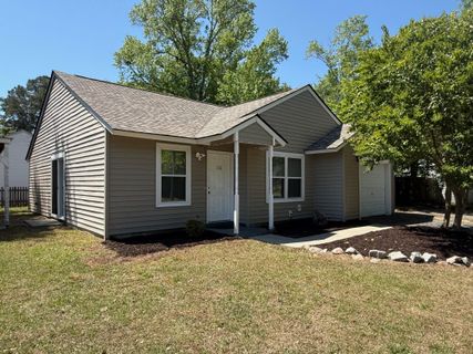 112 Tabby Creek Circle active home in Sangaree, Summerville, SC