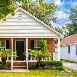 1183 Lazy Lane