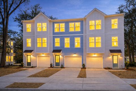 433 Caledon Court