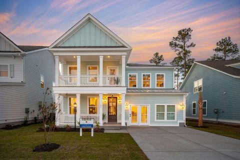 302 Cherry Orchard Drive pending home in Cherrywood Estates, Summerville, SC