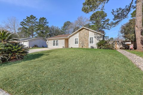 111 Canaberry Circle