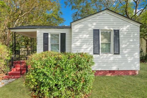 2665 Oregon Avenue active home in Waylyn, North Charleston, SC