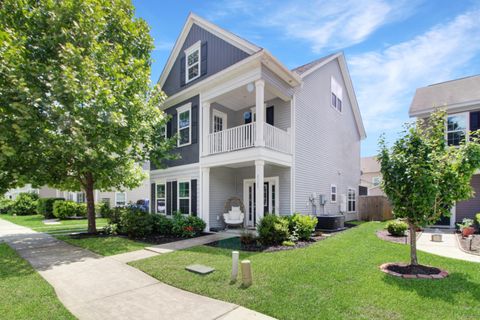 2025 Maybelles Lane