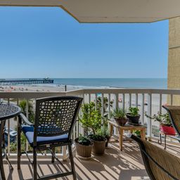 201 W Arctic Avenue Apt 302