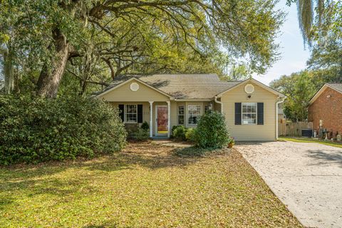 2357 Soling Court