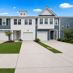 492 Trotters Lane