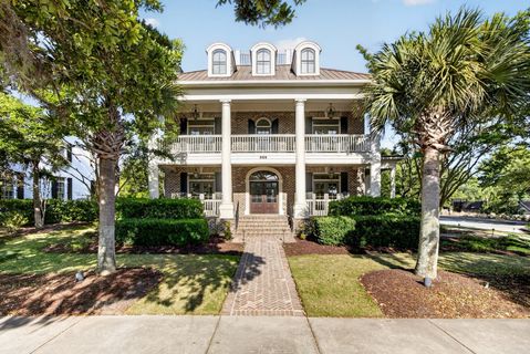 659 Island Park Drive