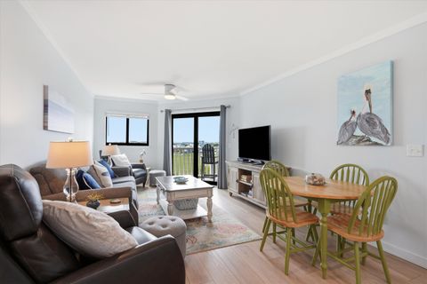 3701 Docksite Road 304