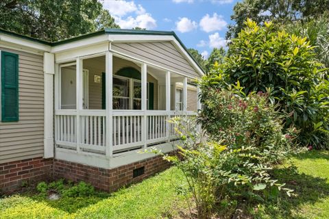 125 Fall Creek Boulevard