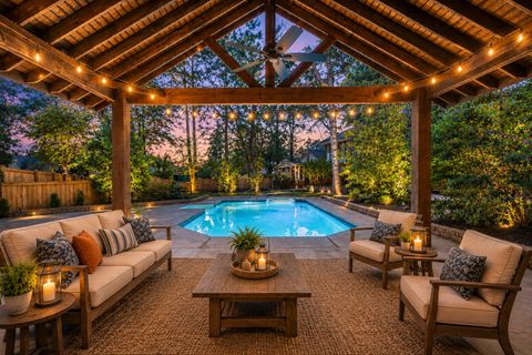 102 Caralana Circle