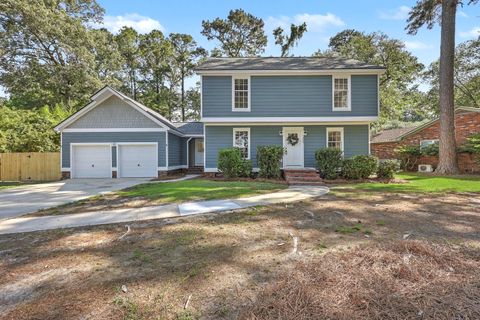 106 Sweetbriar Road