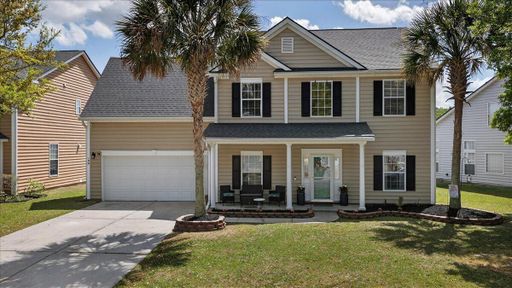 106 Back Tee Circle active home in Legend Oaks Plantation, Summerville, SC