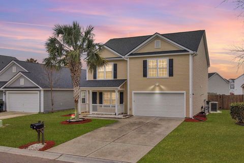 315 Bradley Bend Drive active home in Moss Grove Plantation, Moncks Corner, SC