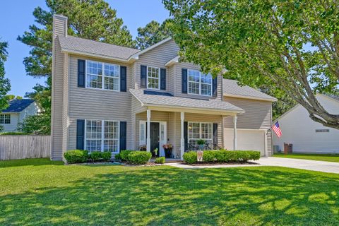 106 Maplewood Court