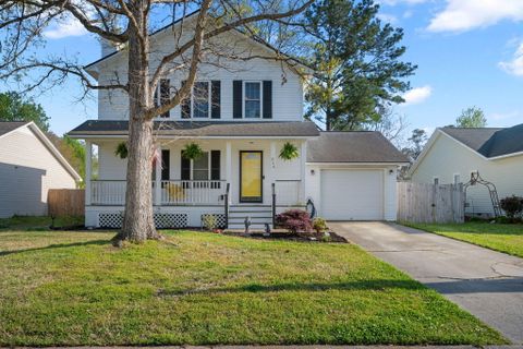 216 Persimmon Circle