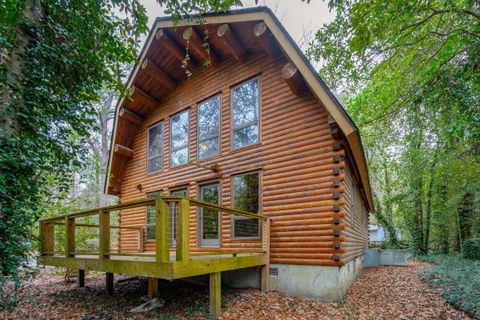 415 W Carolina Avenue active home in Historic District, Summerville, SC