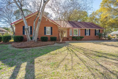 2206 Hunter Creek Drive