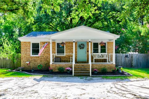 1370 Old Whitesville Road