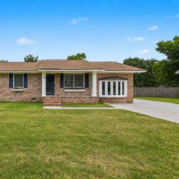 18 Ophir Drive
