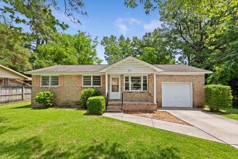 Homes in Forest Lawn, Goose Creek