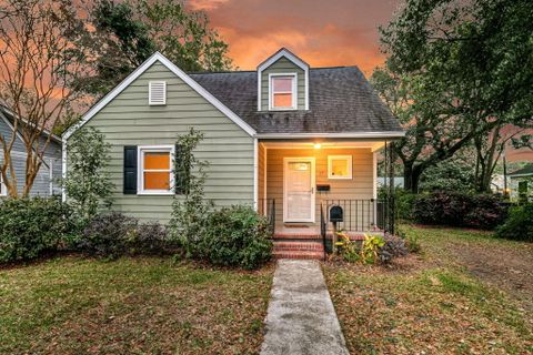 17 Riverdale Drive