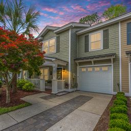 425 Grand Palm Lane