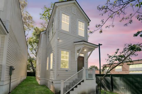 11 Lapp S Court active home in Eastside, Charleston, SC