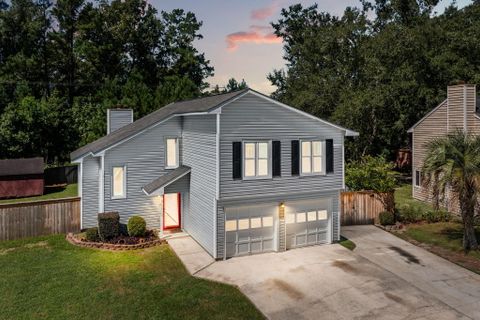 8151 N Ridgebrook Drive