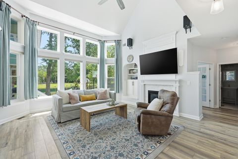 1609 William Hapton Way