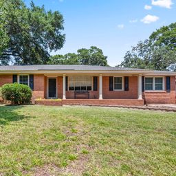 1352 Honeysuckle Lane