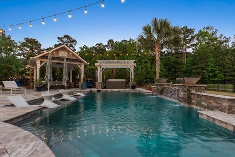 1483 Edgemoor Avenue active home in Carolina Park, Mount Pleasant, SC