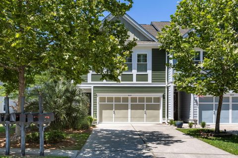 2049 Kings Gate Lane active home in Dunes West, Mount Pleasant, SC