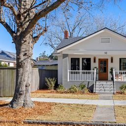 10 Magnolia Avenue
