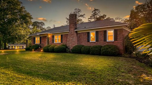 56 Woodlawn Terrace