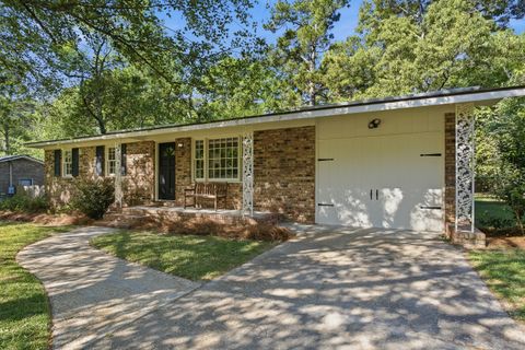 411 Forest Circle