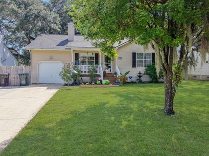 126 Mossy Oaks Avenue