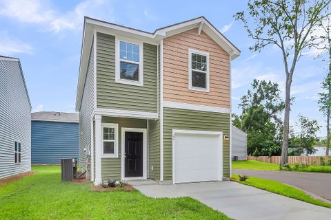 8867 Salamander Road 34 active home in Pinckney Place, North Charleston, SC
