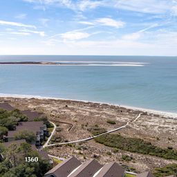 1360 Pelican Watch Villas