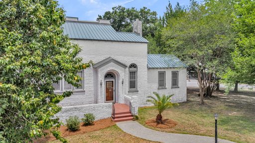 2062 Wappoo Drive