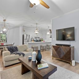 500 Bucksley Lane Unit 207