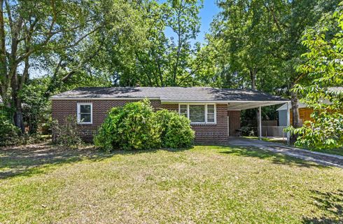 2755 Louise Drive active home in Waylyn, North Charleston, SC