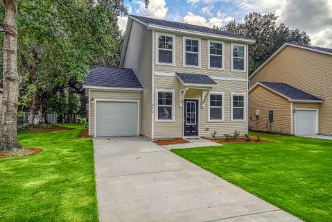 3395 Evergreen Oak Road