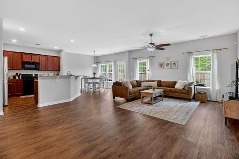 131 Lakestone Road