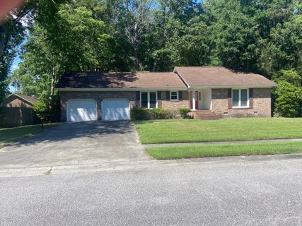 142 Wampee Curve active home in Irongate, Summerville, SC