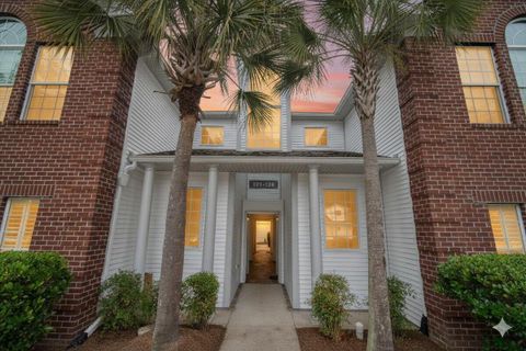 126 Golfview Lane
