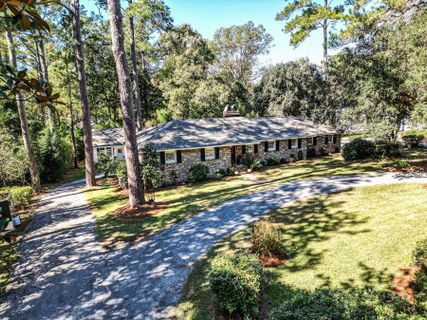 110 Carroll Court