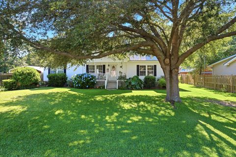 Homes in Lake Moultrie Shores, Bonneau