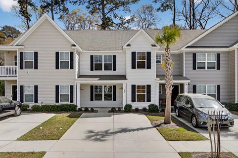 198 Spencer Circle active home in Shady Oaks, Summerville, SC