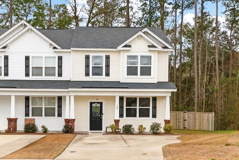 122 Spencer Circle active home in Shady Oaks, Summerville, SC