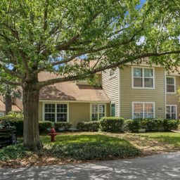 1044 Planters Place